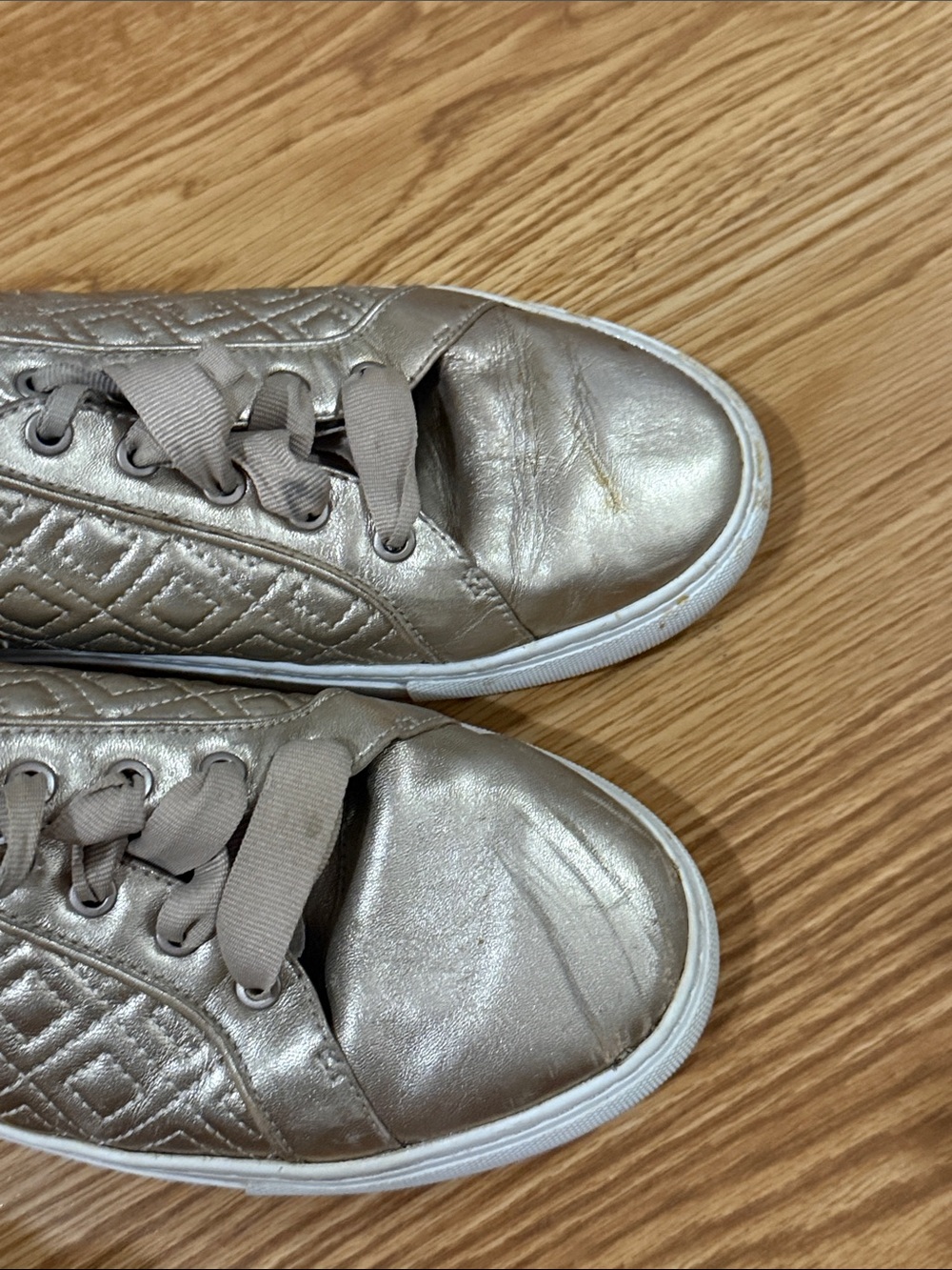 Tory Burch Quilted Metallic Gold Low-Top Sneakers - Picture 9 of 9